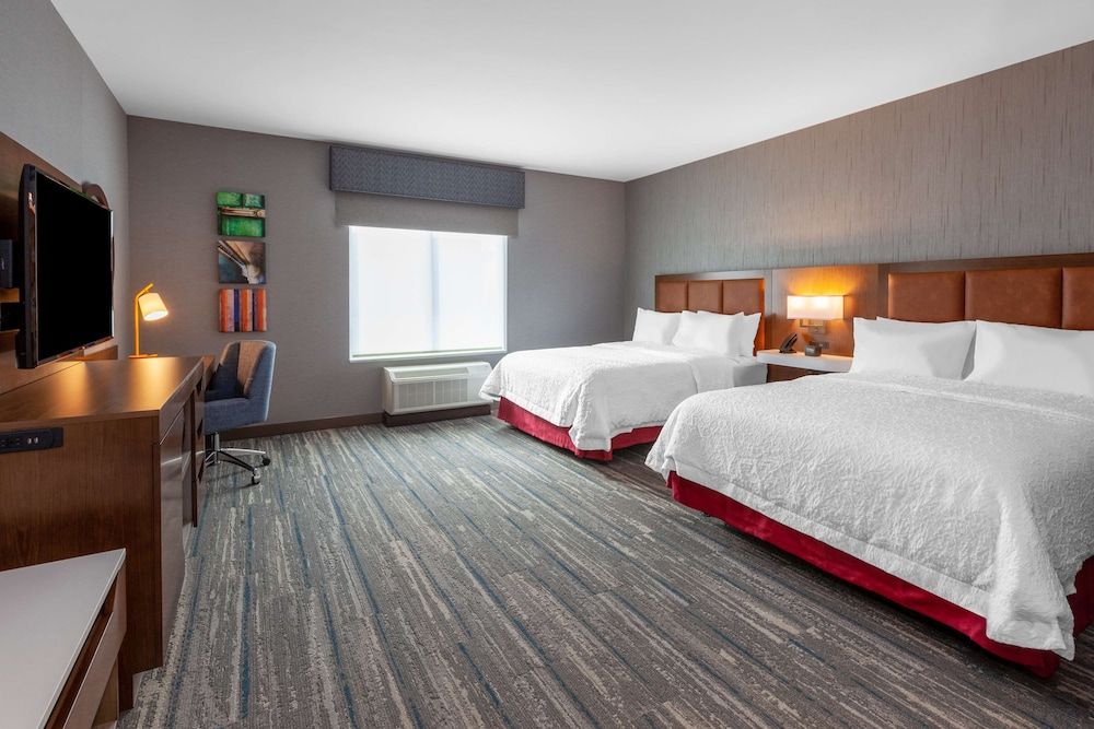 Hampton Inn & Suites Bloomfield Hills Detroit 3
