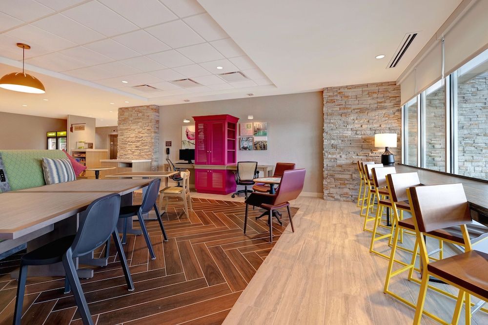 Home2 Suites by Hilton Lincolnshire Chicago 3