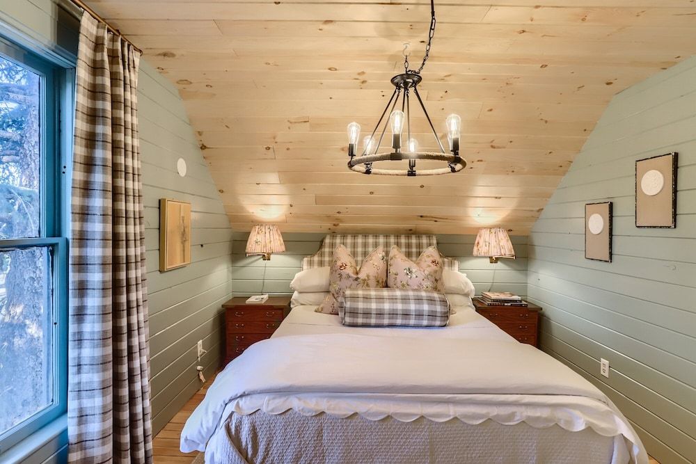 A-Lodge Lyons 3