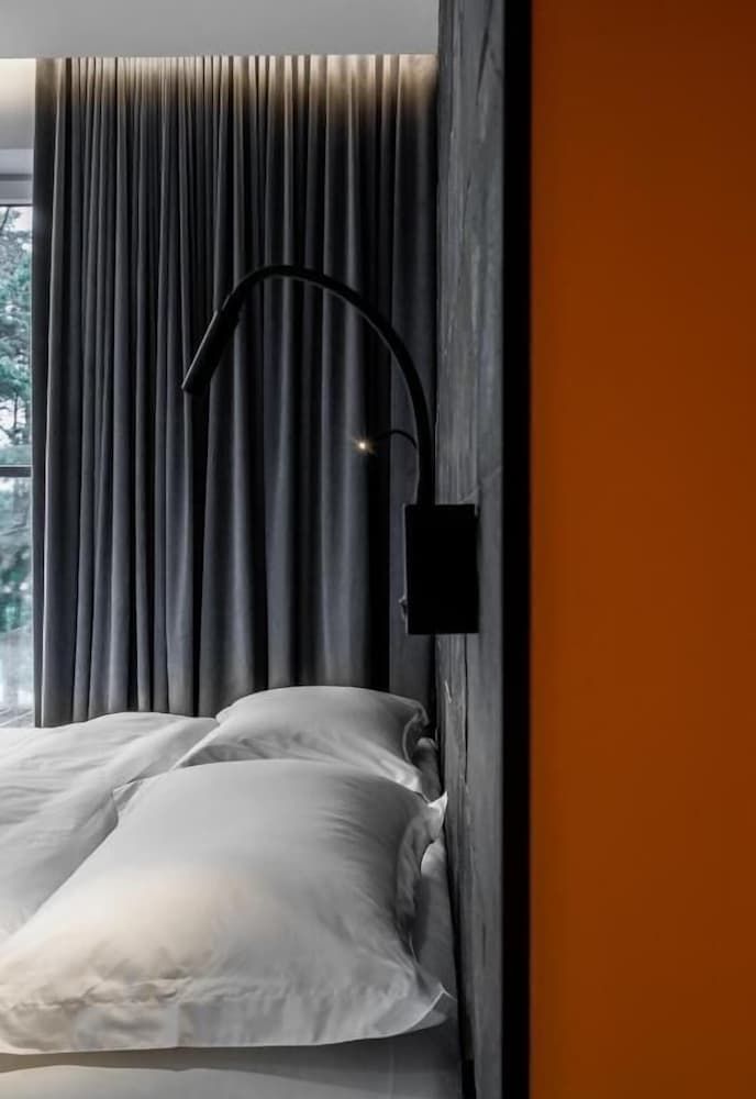 ESE  Hotel 3