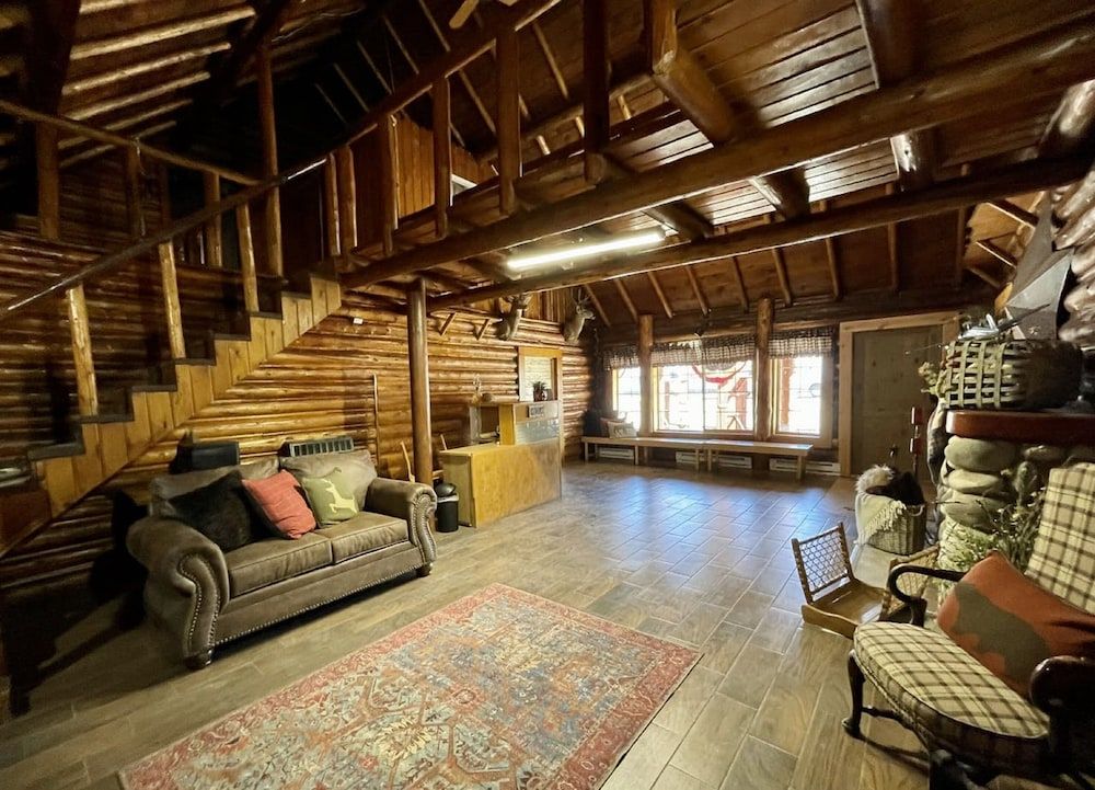 Island Park Lodge 2