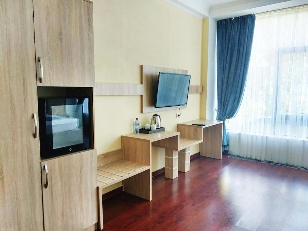 Park Hotel al Bustan -1 estrellas en Shymkent