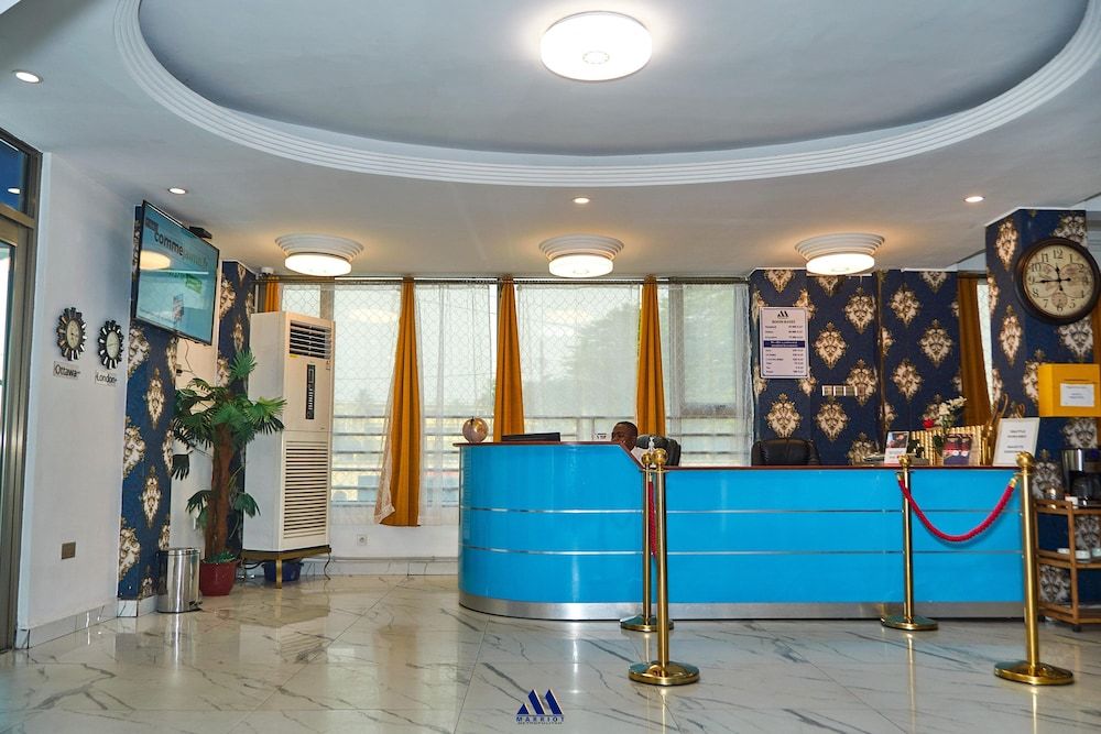 Marriot Metropolitan Hotel 2