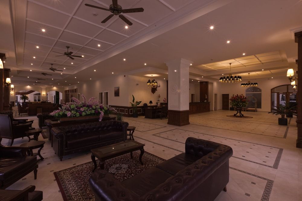 Montrose Golf Resort & Spa 2