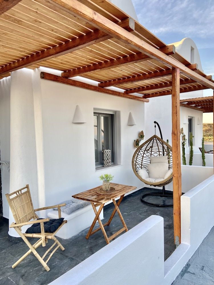Aeron suites -1 estrellas en Éxo Goniá