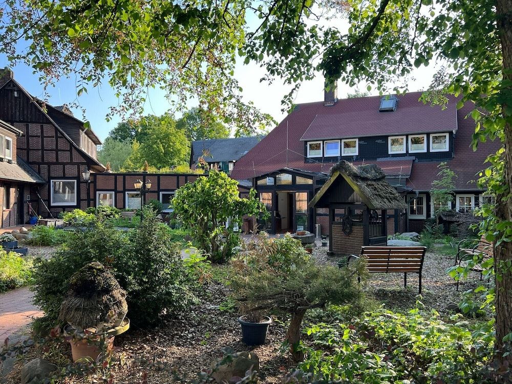 Ihr Ferien Hotel Brunnenhof -1 estrellas en Suhlendorf
