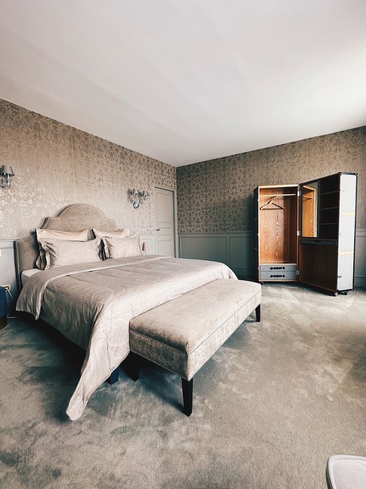 Le Château d'Hardricourt -1 estrellas en Hardricourt