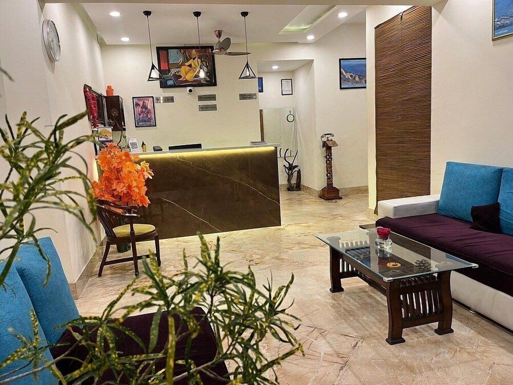 Hotel Guru Surbhi 3