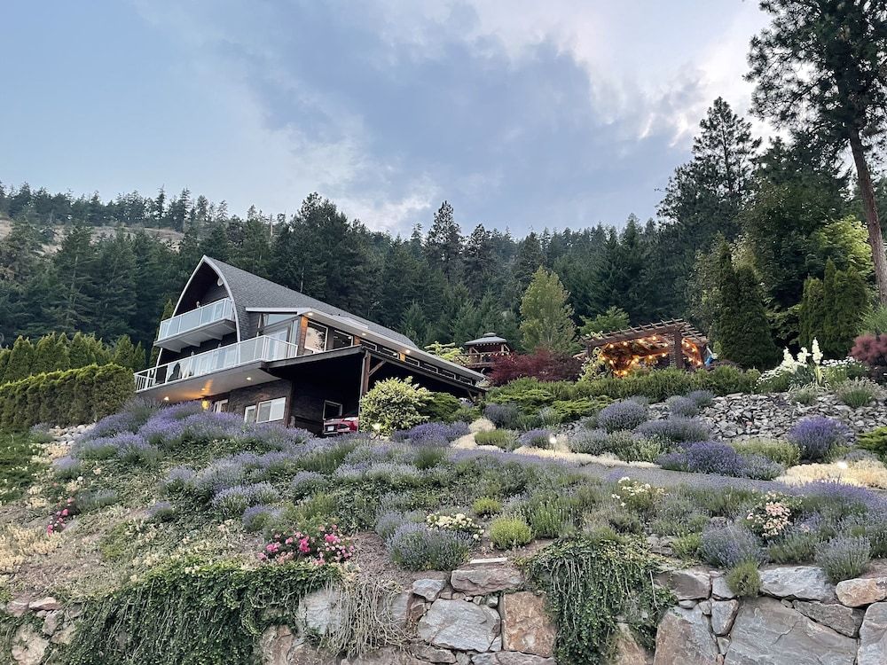 Les Chambres Roses -1 estrellas en West Kelowna