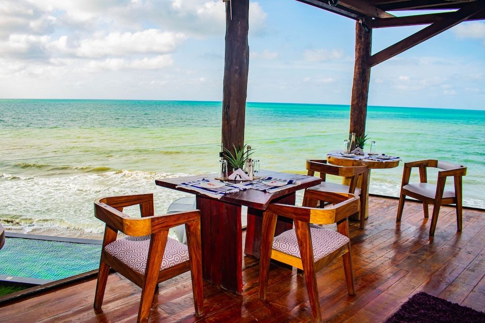 Amāra Beach Eco Hotel 3