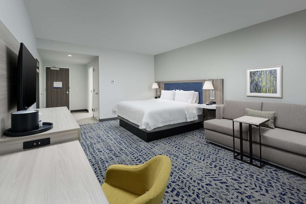 Hampton Inn Ashland City, TN 3