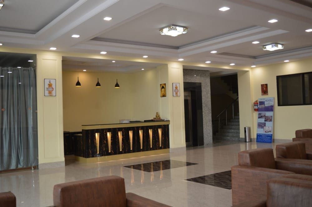 The Sravasti Residency 3 estrellas en Katra