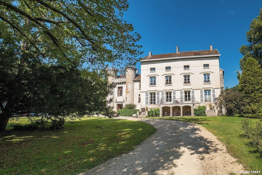 Chateau de Maillat -1 estrellas en Maillat