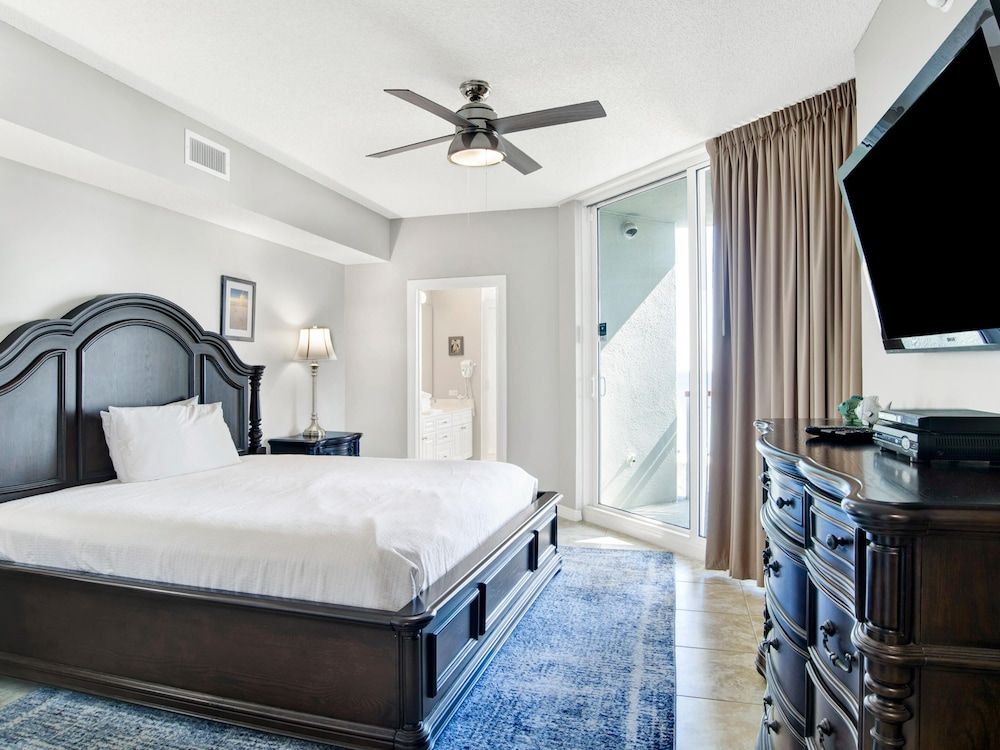 Beach Colony Resort West by Southern Vacation Rentals 2