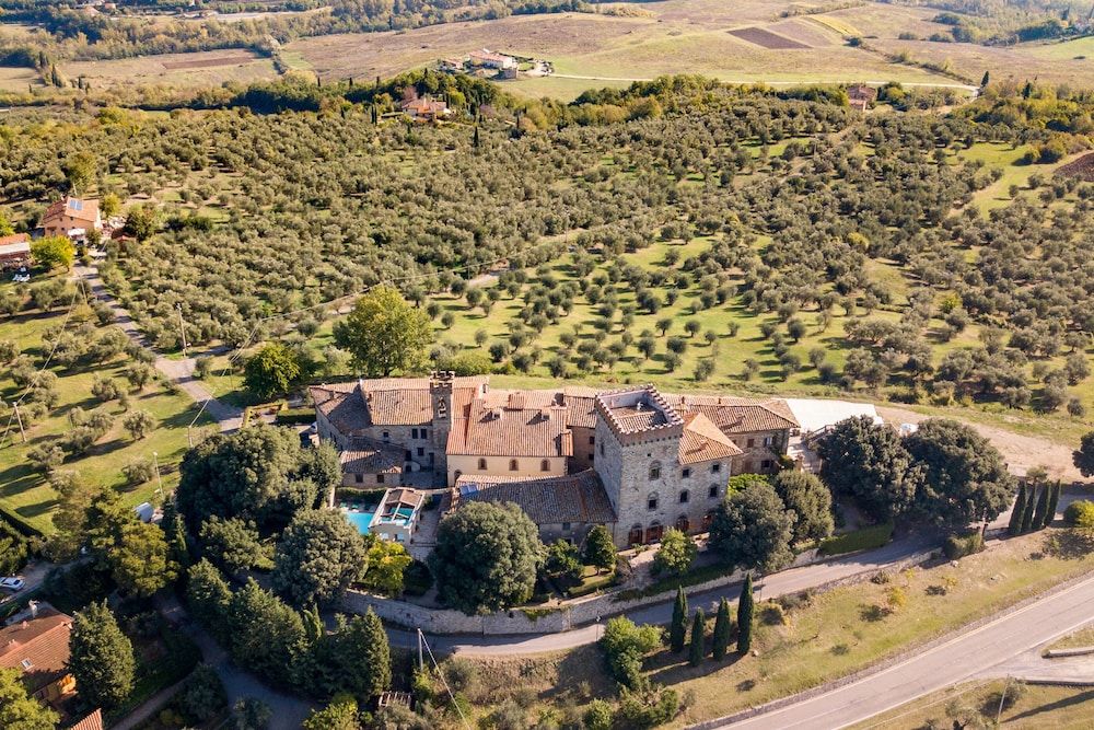 Castello di Volognano -1 estrellas en Volognano