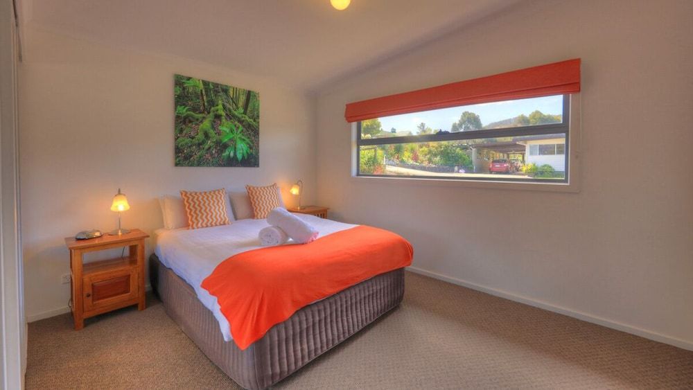 Ocean View Cottages - Essentially Tas Dover 3