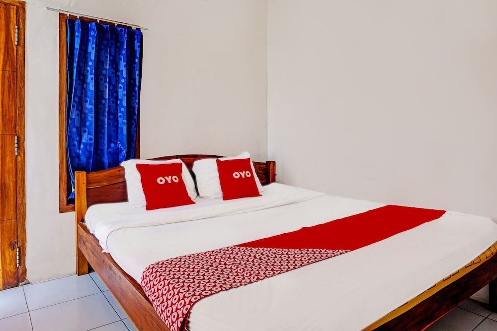 OYO Life 92021 Dua Putra Homestay Klayar 2 estrellas en Watukarung