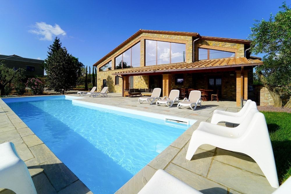 Villa Il Girasole in Parrano -1 estrellas en Parrano