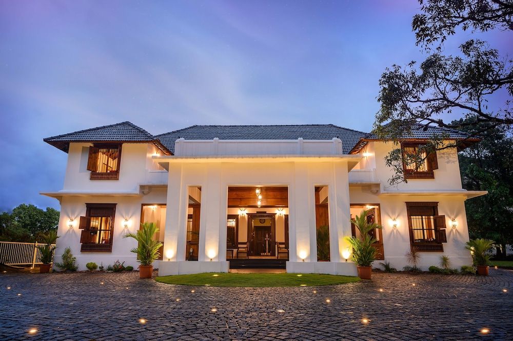 Surya Heritage Hotels 4 estrellas en Kannur