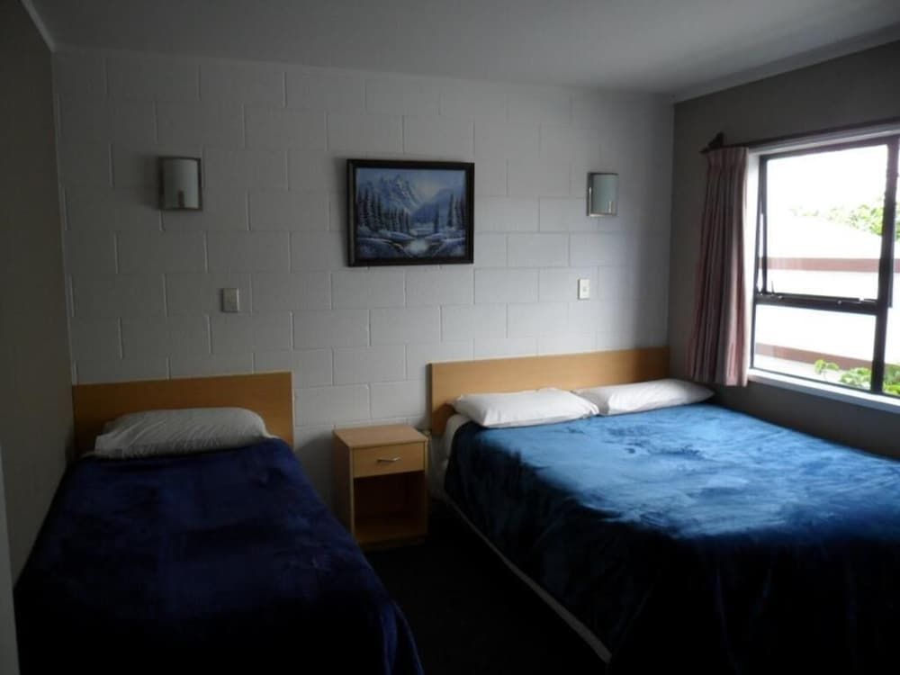Loredo Motel 2