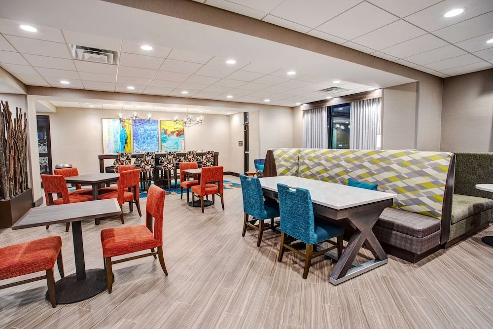 Hampton Inn Union City 3