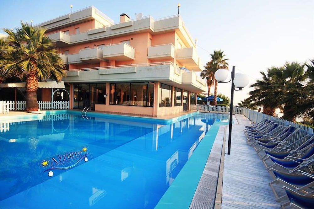 Residence Azzurro -1 estrelas em Massignano
