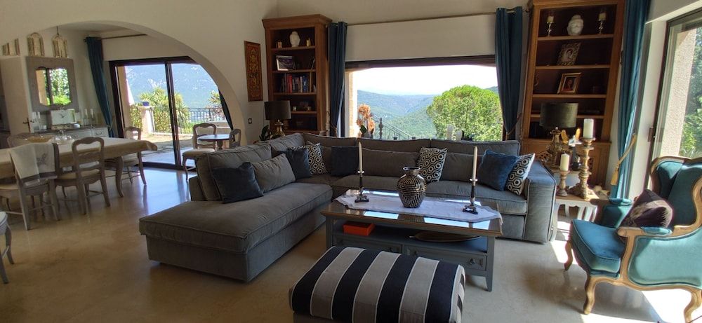 Loup Castel Boutique Hotel B&B 2