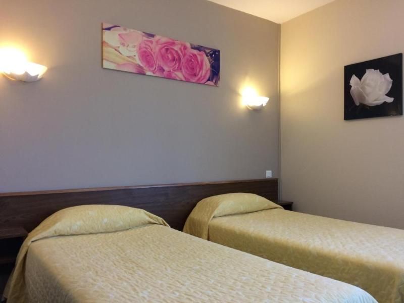 Logis Hotel Delfotel 3 estrellas en Hautefond