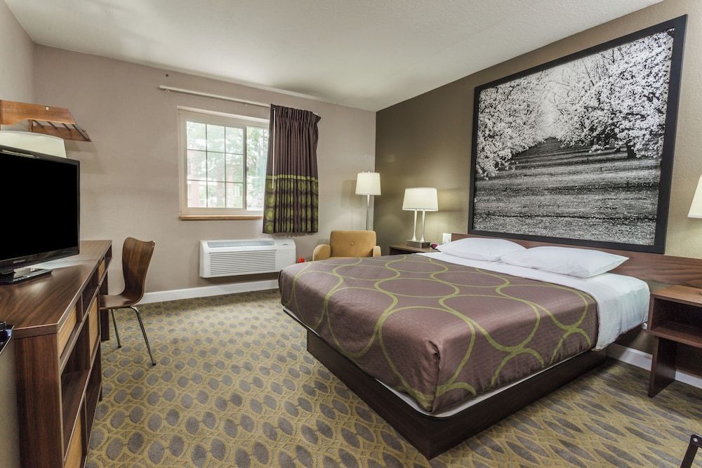 Deluxe Inn Willows 3