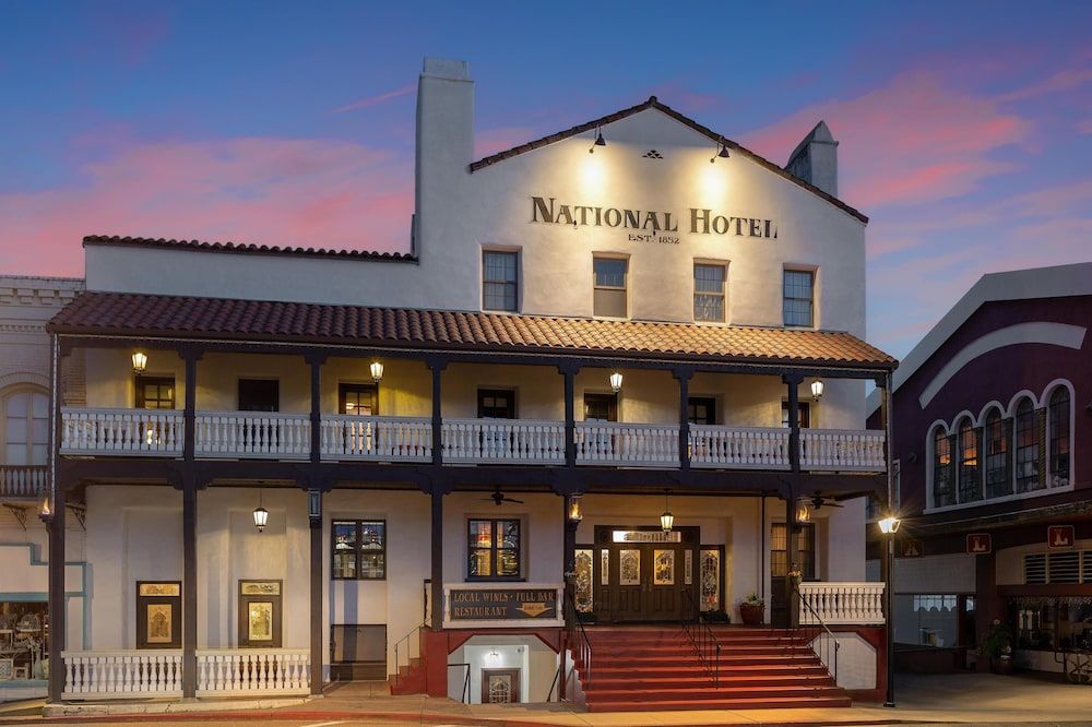 National Hotel Jackson, Tapestry Collection by Hilton 3 estrellas en Jackson