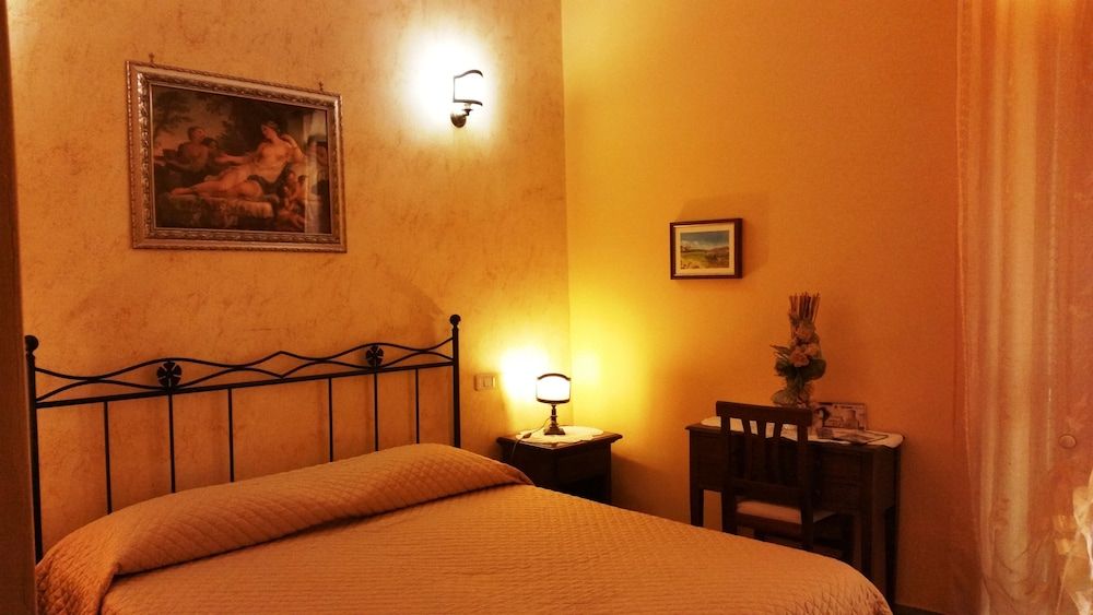 Camere Primavera B&B -1 estrelas em Fondi