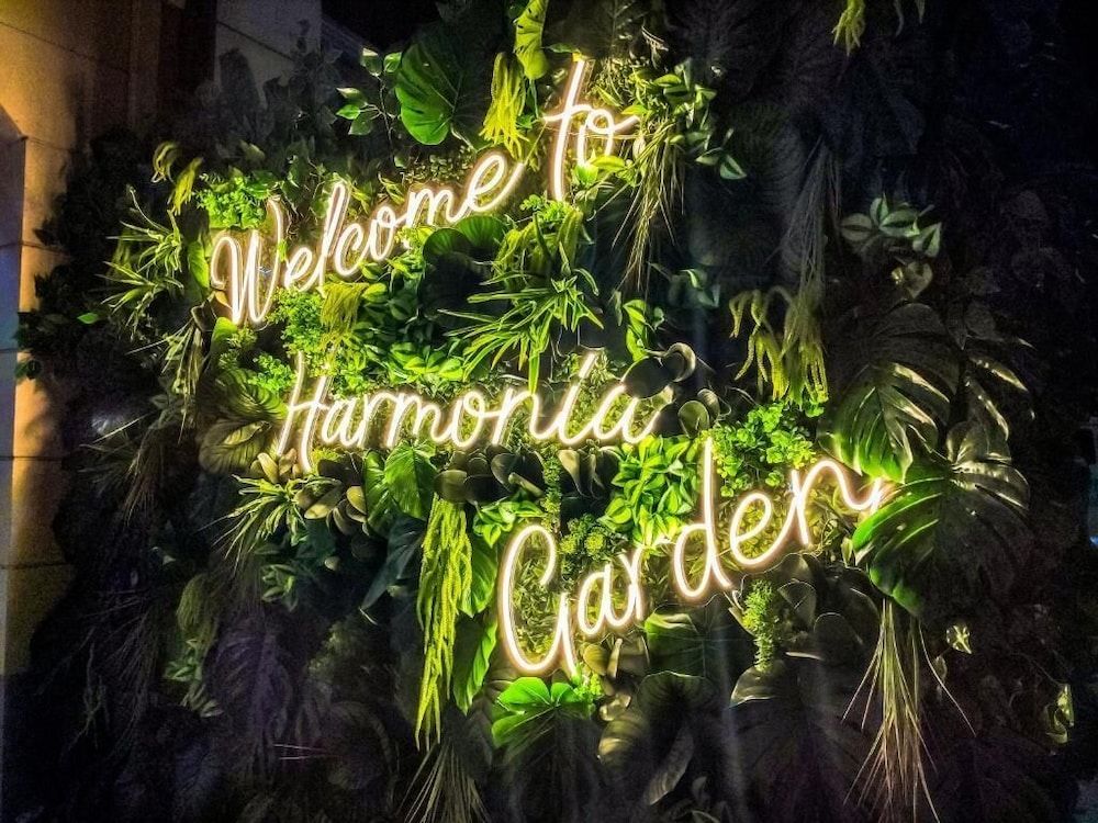 Harmonia Garden Hotel & Restaurant -1 estrellas en Garni