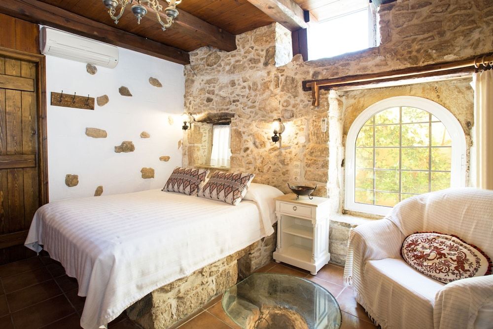 Villa Epimenidis 2