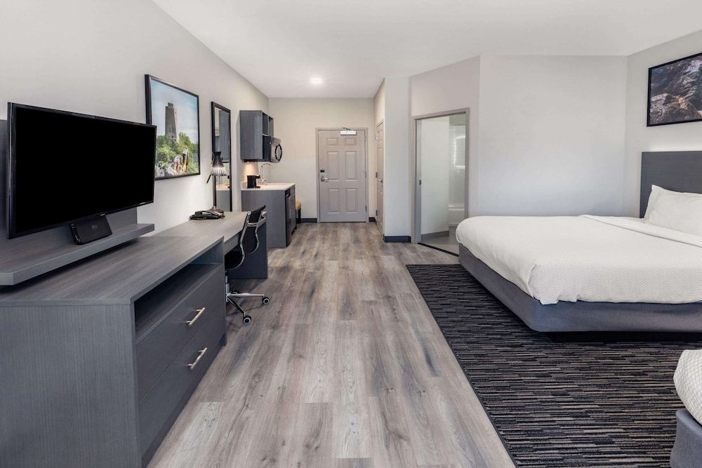 La Quinta Inn & Suites By Wyndham Ardmore 3