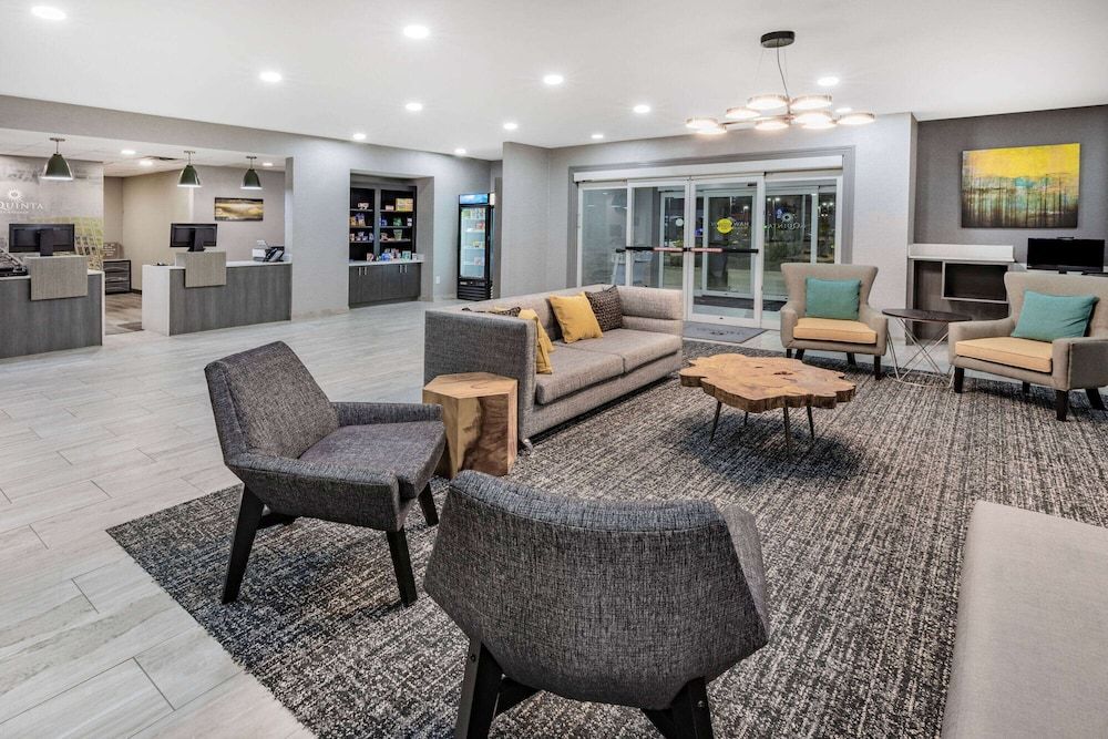 La Quinta Inn & Suites By Wyndham Ardmore 2