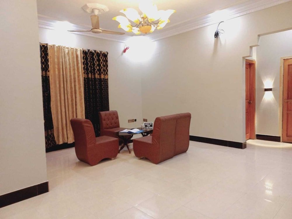 Cosy Inn Guest House Karachi -1 estrellas en Karachi