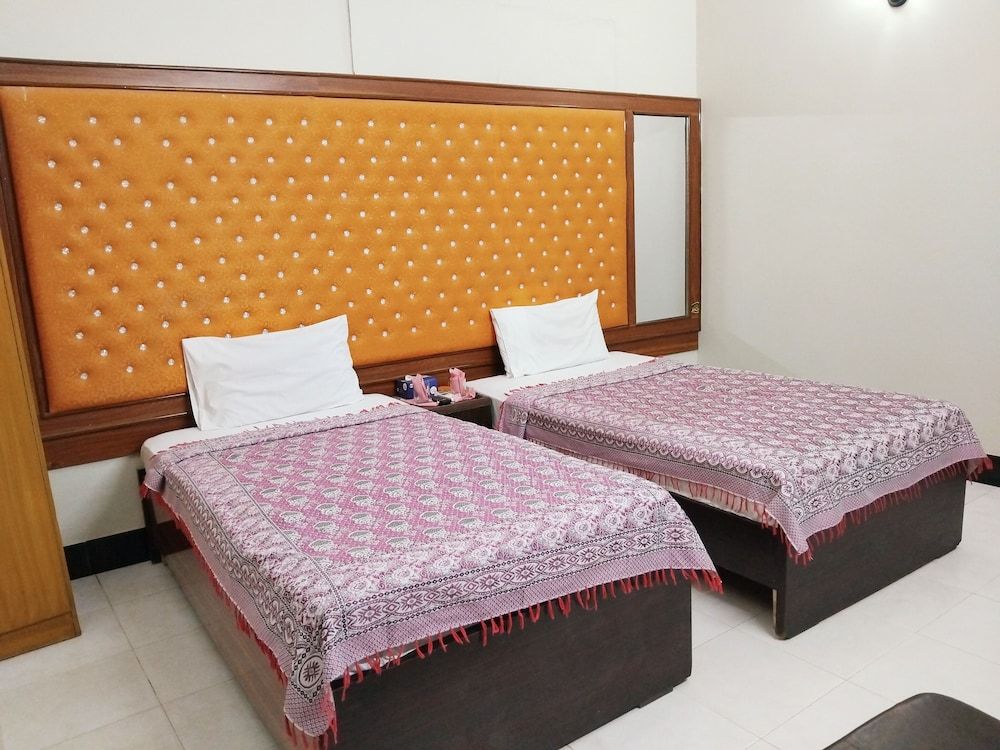 Cosy Inn Guest House Karachi 2