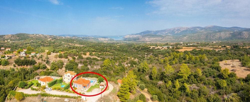 Villa Europe Ena in Lakithra 3