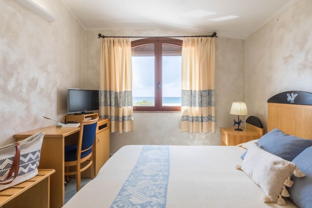 Hotel Villa del Mare 3 estrellas en Solanas
