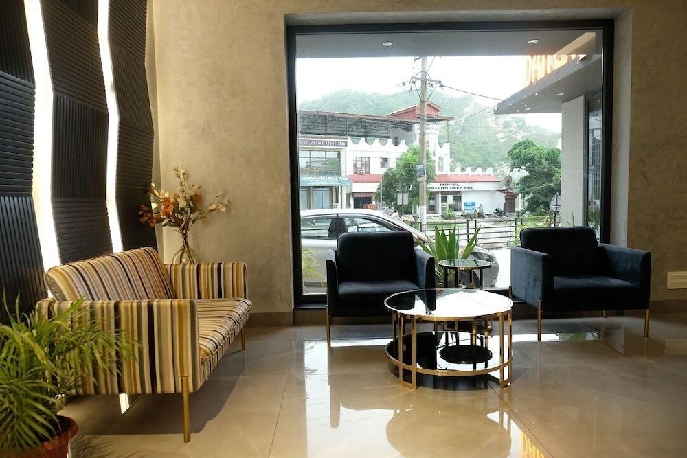 Black Mango Resort 2