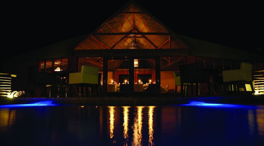 Suricate Tented Lodge 4 estrellas en Hoachanas