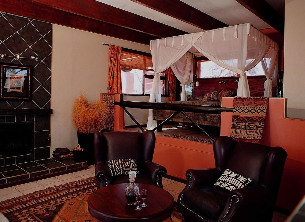 Zebra Kalahari Lodge 3