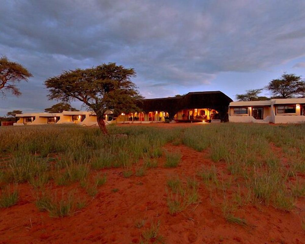 Zebra Kalahari Lodge 4 estrellas en Hoachanas
