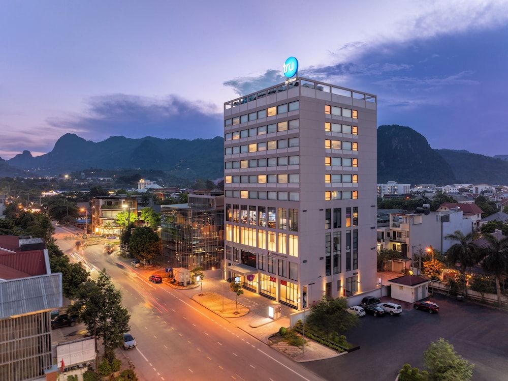 Tru by Hilton Hoa Binh City Centre 4 estrellas en Hòa Bình