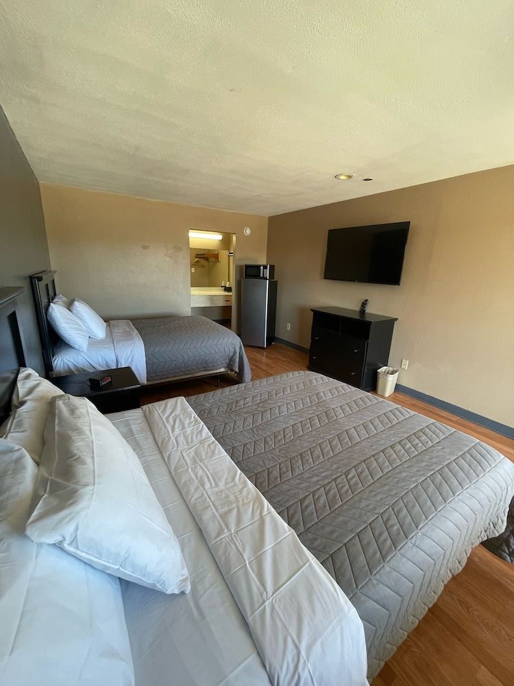 Best Budget Inn 3