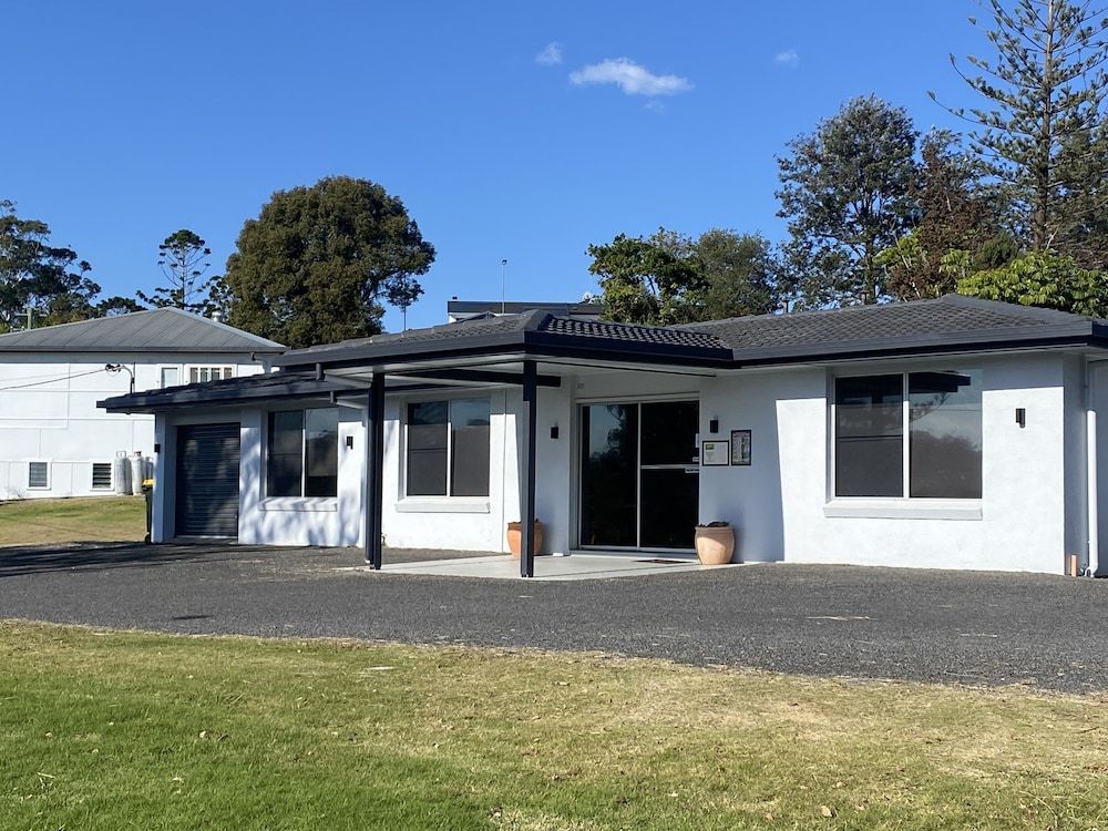 The Seaview Tavern Motel 3