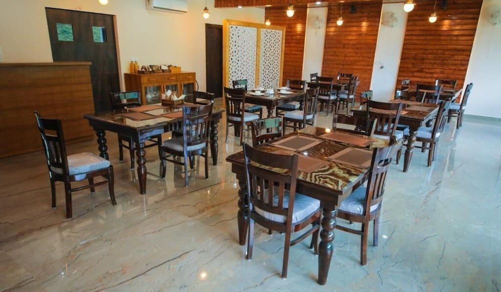 Amritara Social Palace -1 estrellas en Uttarkāshi