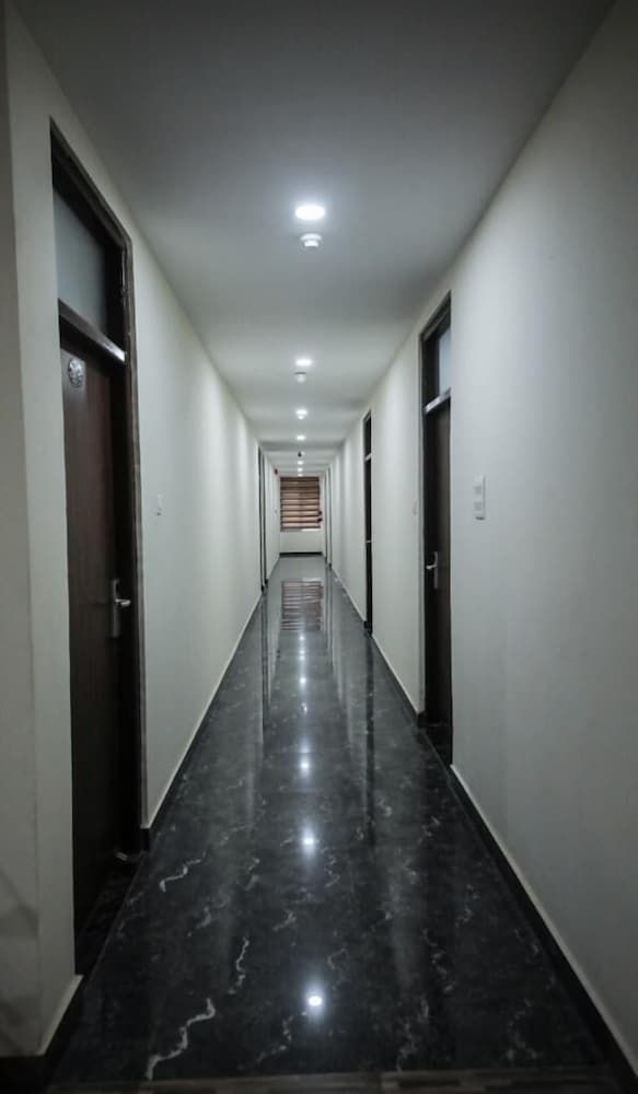 Amritara Social Palace 2