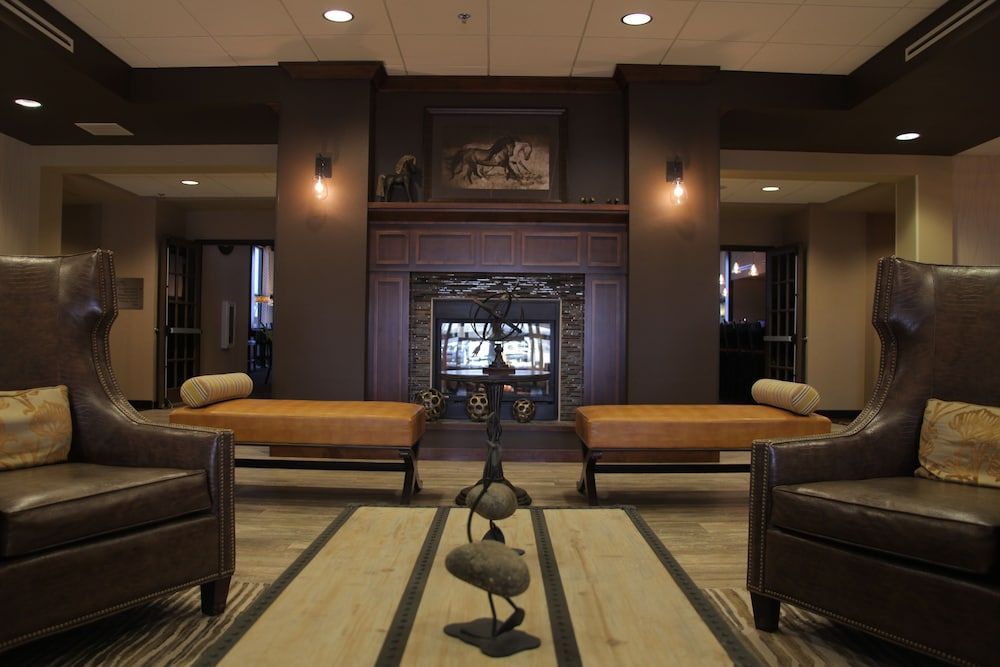 Teddy's Residential Suites Watford City 3