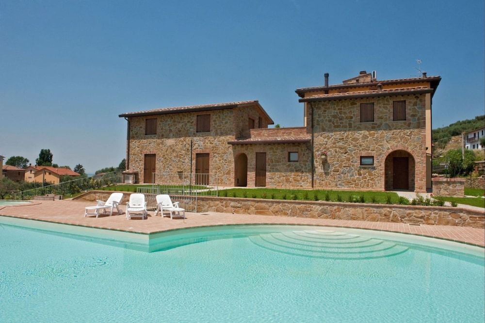 Il Borgo sul Lago -1 estrellas en Monte del Lago